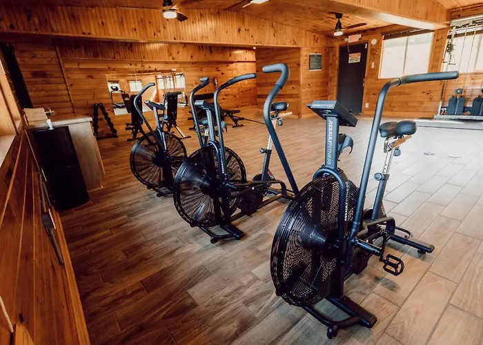 Cheap hotel: Tremont Lodge & Resort